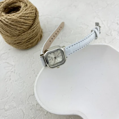 ساعت مچی زنانه با طرح ظریف فلورا، انتخابی شیک