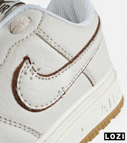 کفش مردانه و زنانه کرم قهوه ای NIKE AIR FORCE مدل 7649