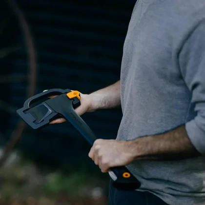 تبر FISKARS SOLID SPLITTING A11