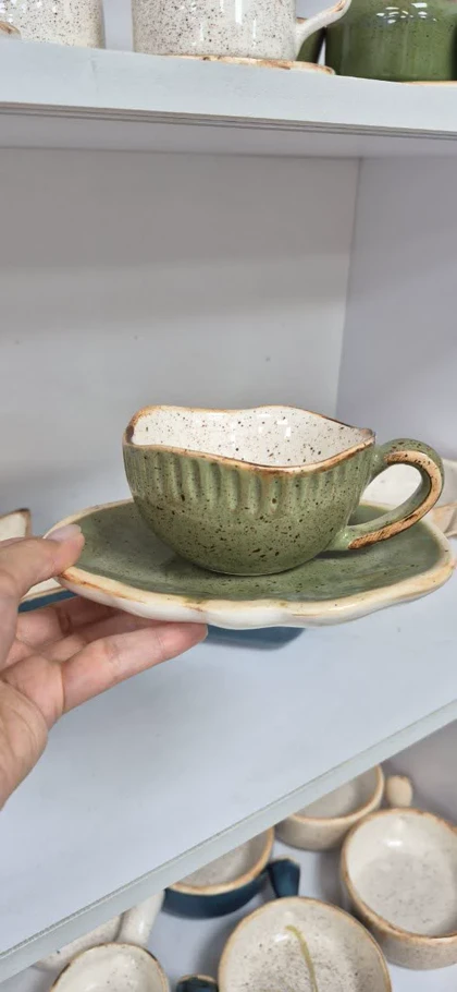 فنجان و نعلبکی سرامیک شیاردار روستیک