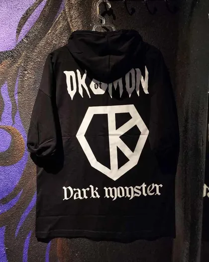 تیشرت کلاهدار dark monster