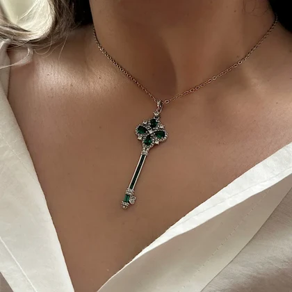 گردنبند زنانه طرح جواهر کلید کد 537