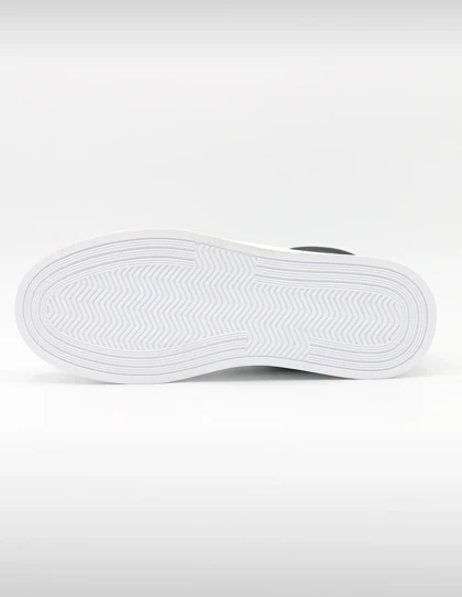 کتانی روزانه Unisex VEJA Veja One Mid U