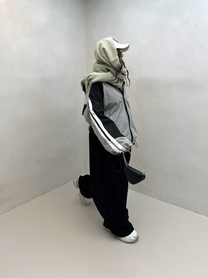 سویشرت سرشونه خط