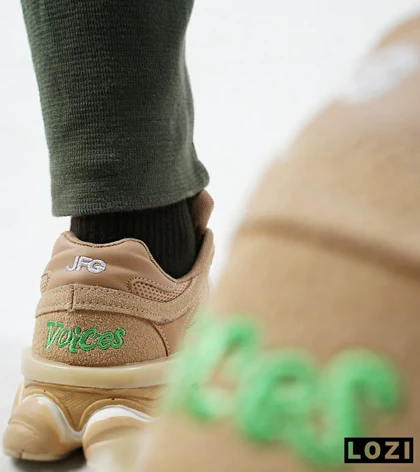 کفش کتانی مردانه قهوه ای NEW BALANCE 9060