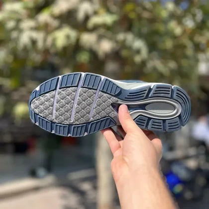 کفش روزمره مردانه نیوبالانس 990 سرمه ای ورژن 4 با رویه چرم کیفیت مستر