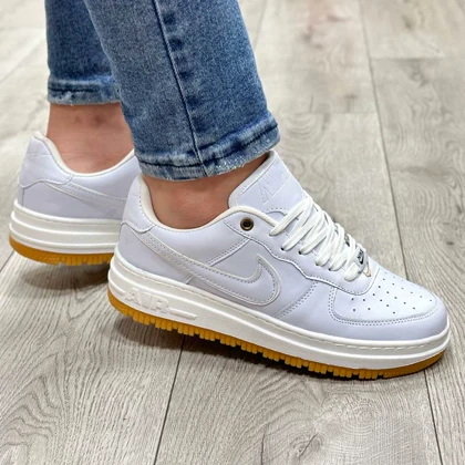 کفش کتانی اسپرت مردانه رنگ سفید مدل نایک NIKE AIR FORCE
