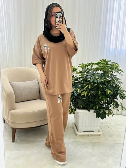 ست زنانه و دخترانه اسپرت بیرونی عیدانه کد 604
