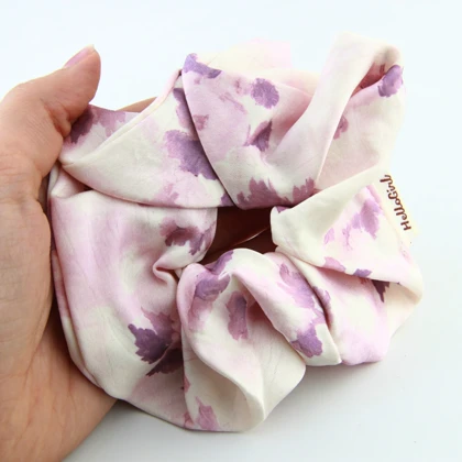 کش مو دخترانه مدل اسکرانچی آبرنگی