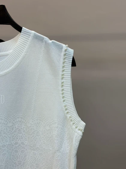 تاپ واداتی مجلسی نگین‌دار