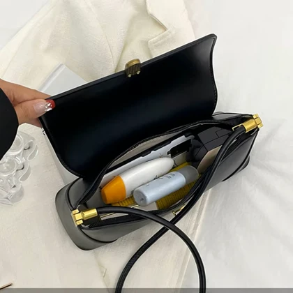 کیف دوشی وارداتی زنانه برند FASHION&BAGS کد FS989