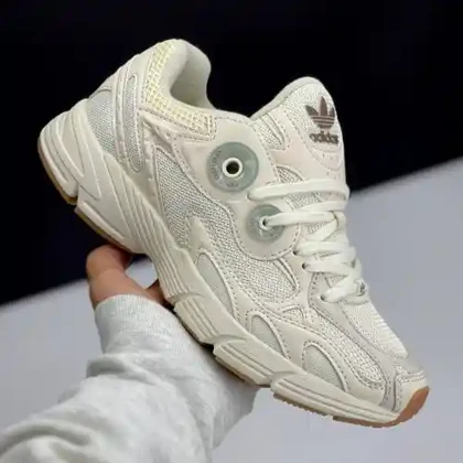 کفش آدیداس آستیر کرم Adidas Astir Cream