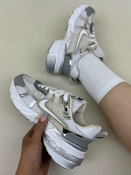 کتانی زنانه نایک وی تو کی nike V2K Run Womans کد 1144