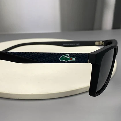 عینک آفتابی لاگوست با فریم کائوچو و لنز پلی‌کربنات پلاریزه UV400 Lacoste Original