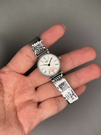 ساعت مچی لونژین بند سیلور صفحه سفید Longines
