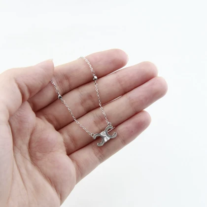 گردنبند زنانه طرح چنل