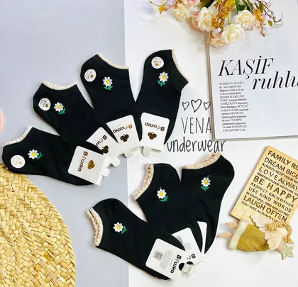 جوراب مچی زنانه طرح بابونه (مشکی)