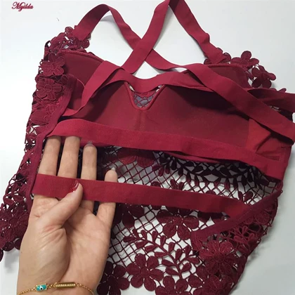 تاپ زنانه ماییلدا مدل گل‌گلی گیپوری کد 5474-1837