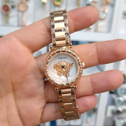ساعت مچی زنانه ورساچه Versace موتور کوارتز باکیفیت و طراحی زیبا