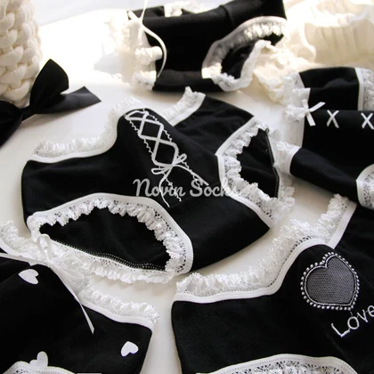 شورت مشکی قلبی ( سایز 38 الی 42)