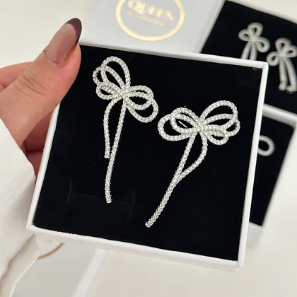 گوشواره زنانه پاپیون نگینی کد 868