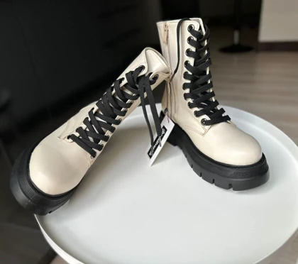 نیم بوت زنانه استرادیواریوس مدل00002-Stradivarius-Flat-Ankle-Boots