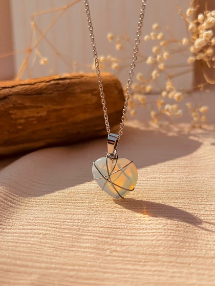 گردنبند قلب اوپال باربی