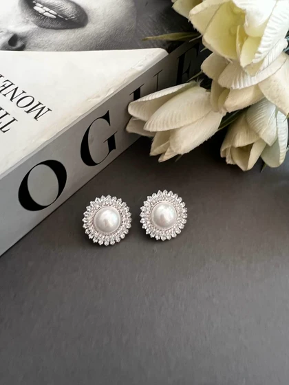 گوشواره مرواریدی