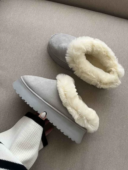 UGG خزدار