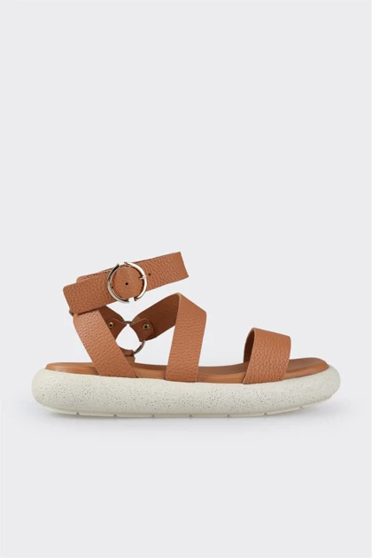 صندل اسپرت زنانه اله elle