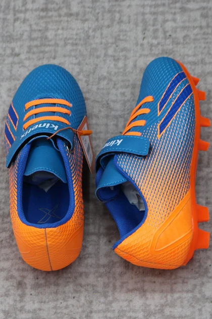 کفش میادین ورزشی بچگانه کینتیکس kinetix