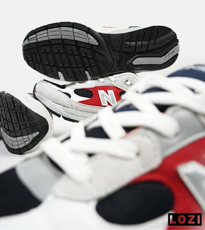 کفش کتانی سفید طوسی قرمز Newbalance 992