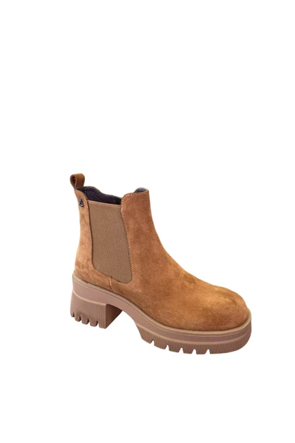 بوت و نیم بوت زنانه venus