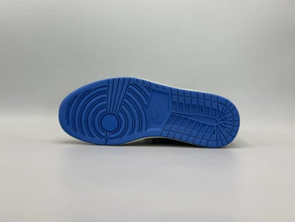 کتانی نایکی جردن1لو تراویس فرگمنت سفید مشکی آبی/Nike Air Jordan1 low Travis