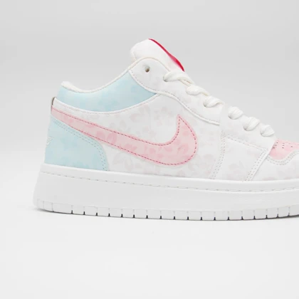 کتانی جردن 1 سفید صورتی کد 6078