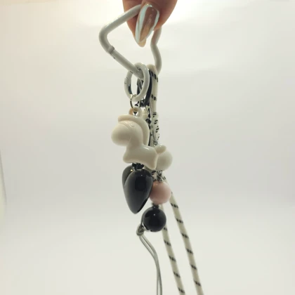 چارم کیف مدل هارت بلک (Heart Black Charm)