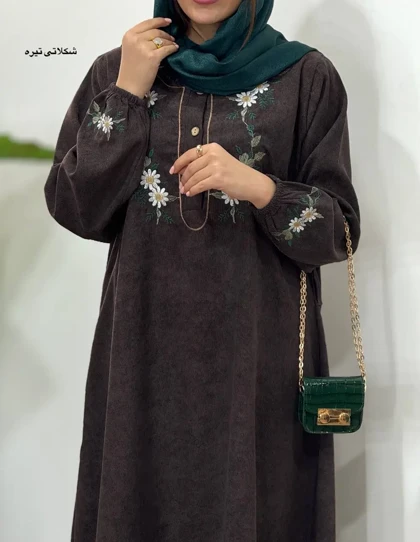 پیراهن مانتویی گلدوزی بابونه همراه با کمربند