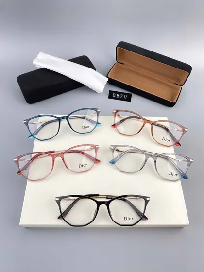 عینک طبی برند دیور CD0670