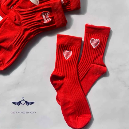 جوراب ساق بلند قرمز شایسته
