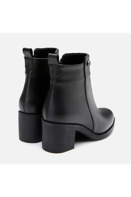 بوت و نیم بوت زنانه yaya-by-hotic yaya-by-hotic