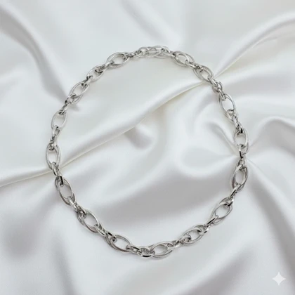 گردنبند زنجیری برند شین مدل «بیضی تراش‌دار» | با آبکاری رادیوم و درخشش نقره‌ای