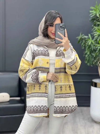 شکت طرحدار دکمه چوبی
