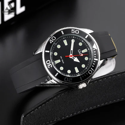 ساعت مردانه کیو اند کیو Q&Q C72A-005PY