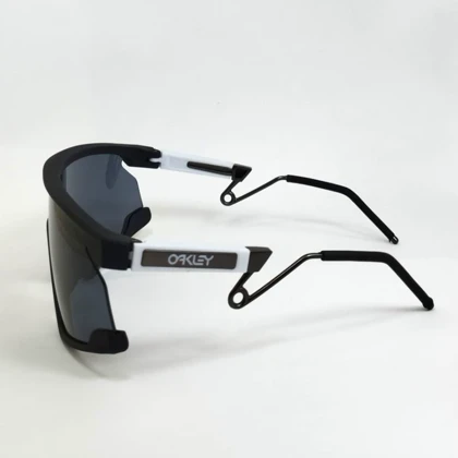 اوکلی BXTR BLACK