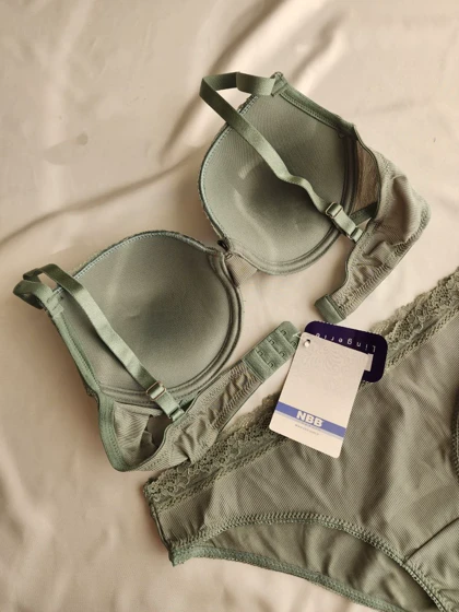 ست سوتین و شورت فنردار با جک کم NBB کد: 4616