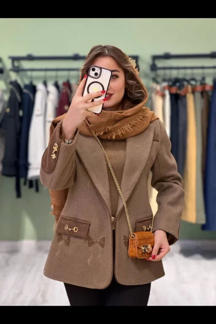 کت یقه انگلیسی گلدوزی شده