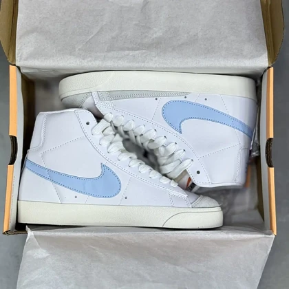 کفش نایک بلیزر ساق‌دار سفید آبی Nike Blazer Mid White Blue