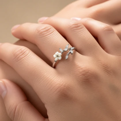 انگشتر نقره فری سایز مدل گل صدفی و برگ