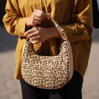 کیف دوشی فندی Fendi Bag A01