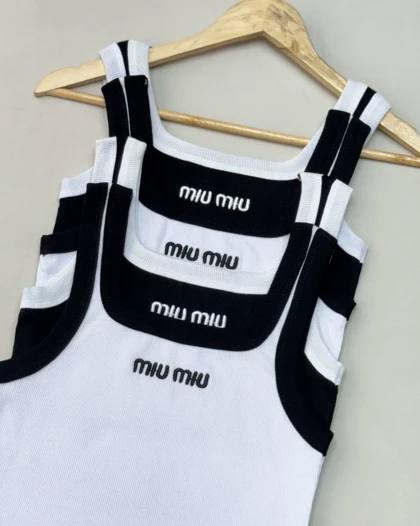 کراپ تاپ MIU MIU